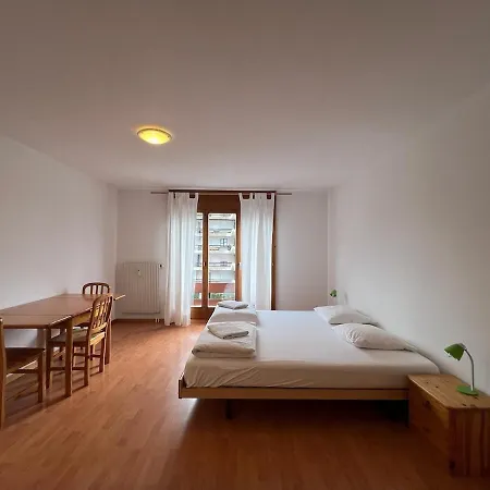 For 2 People With Parking Апартаменты *